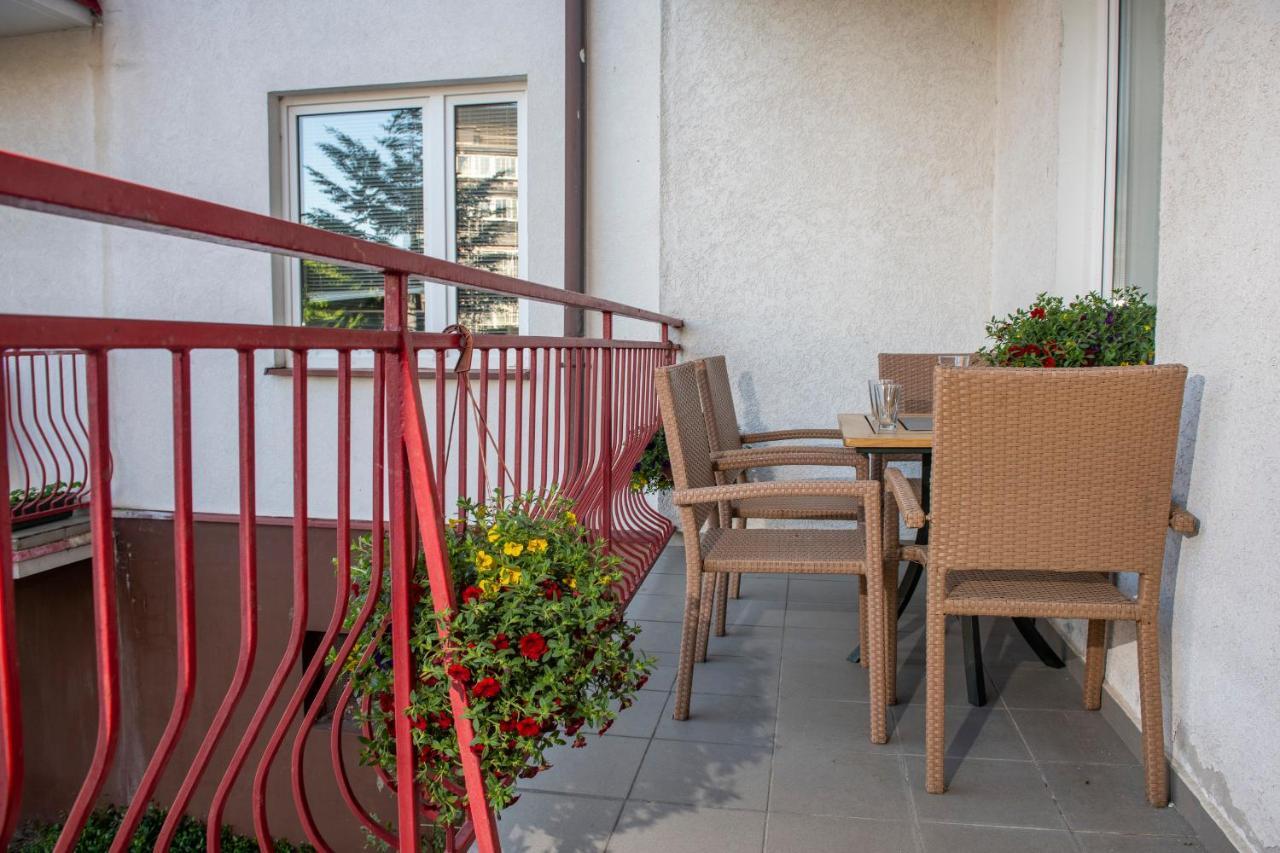 Apartament Wakacyjny Z Klimatyzacja Kolobrzeg Bagian luar foto