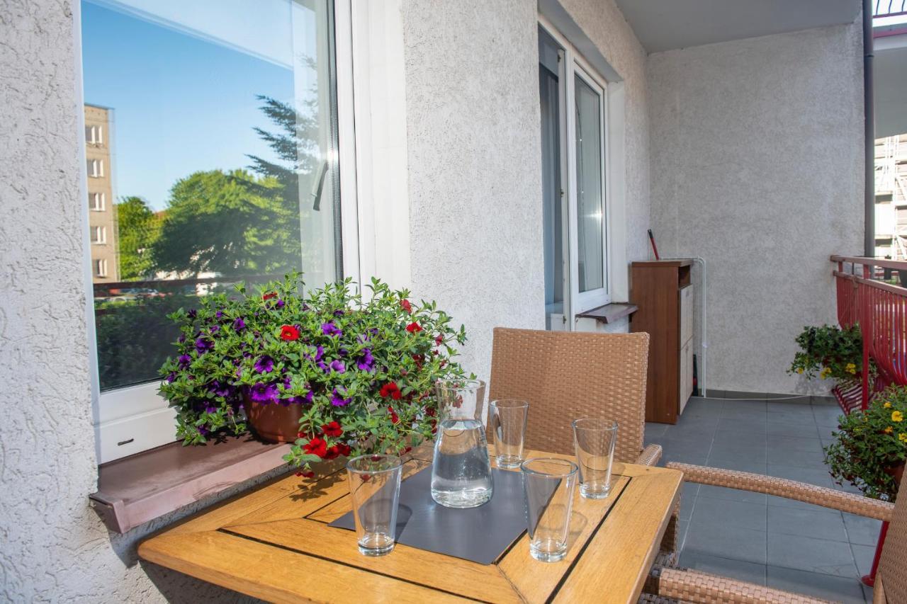 Apartament Wakacyjny Z Klimatyzacja Kolobrzeg Bagian luar foto